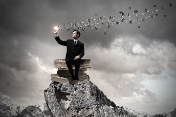 最近同学合伙想开个小店 网店也行 实体店也行 给点关于开店方面的策划 关于卖服装