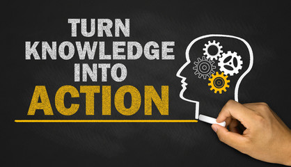 最近同学合伙想开个小店 网店也行 实体店也行 给点关于开店方面的策划 关于卖服装