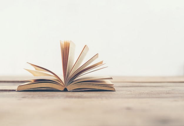 Video Killed the Radio Star 歌词