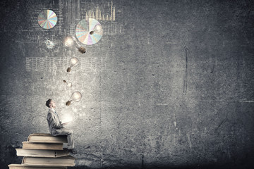 最近同学合伙想开个小店 网店也行 实体店也行 给点关于开店方面的策划 关于卖服装